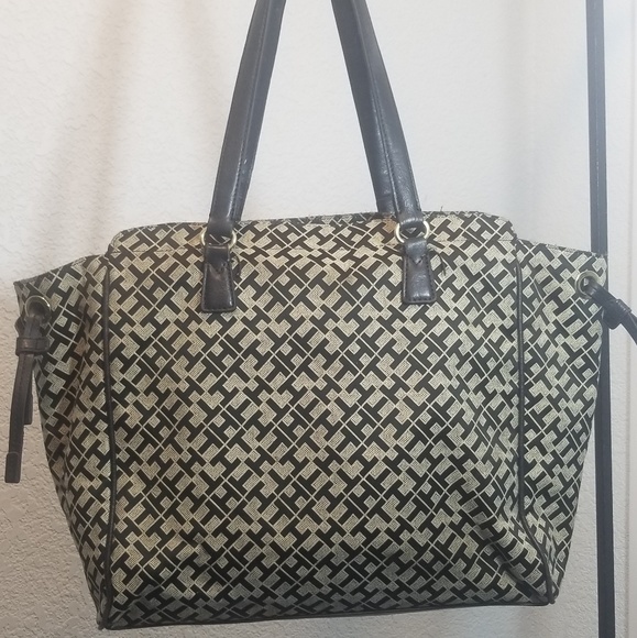 Tommy Hillfiger Tote/Handbag/Purse/Gray & Black - Picture 5 of 8